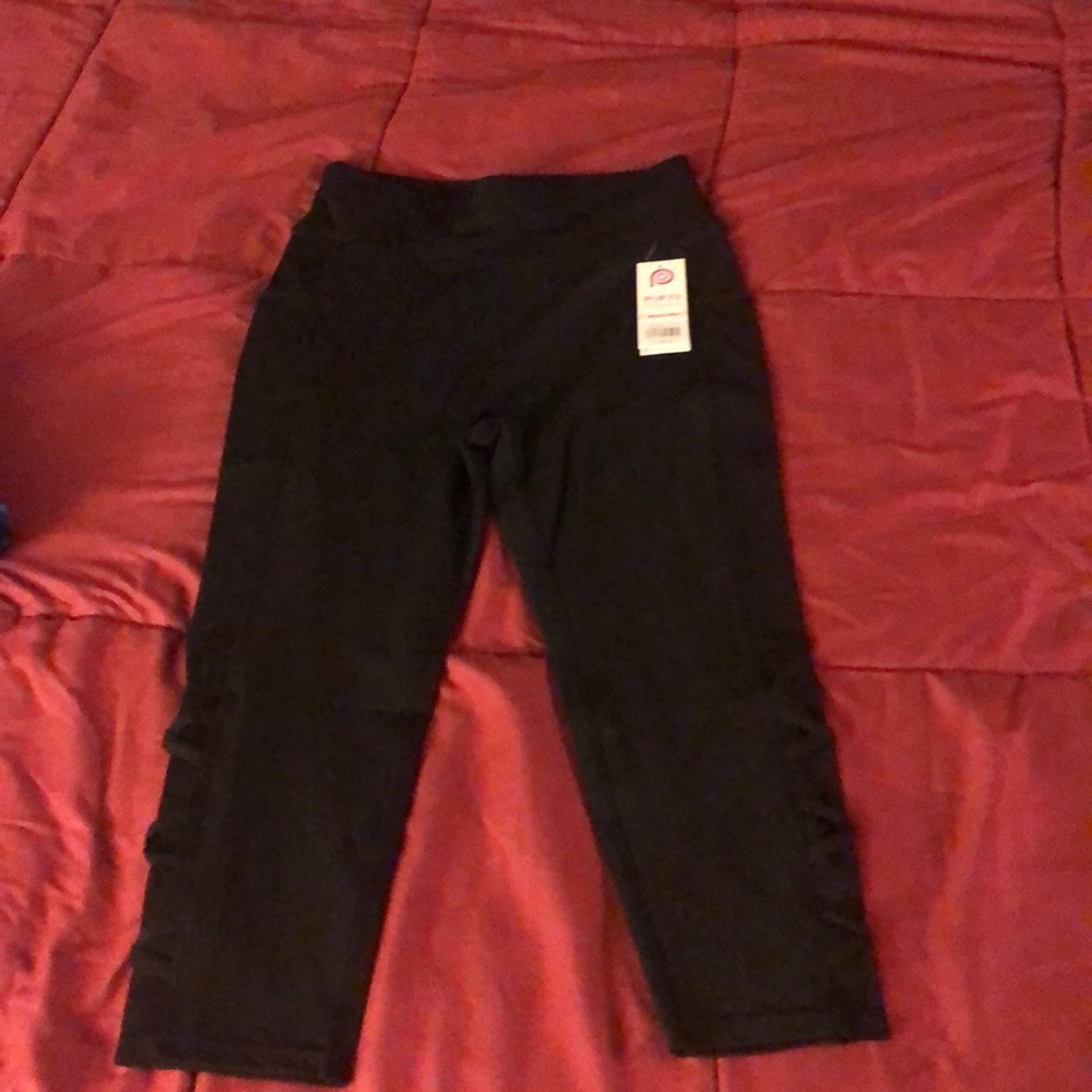 PopFit Crop Yoga Pants With Pockets